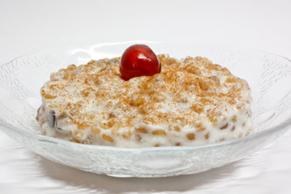 La Cuccìa è un dolce tipico siciliano, a base di grano bollito e ricotta di pecora.